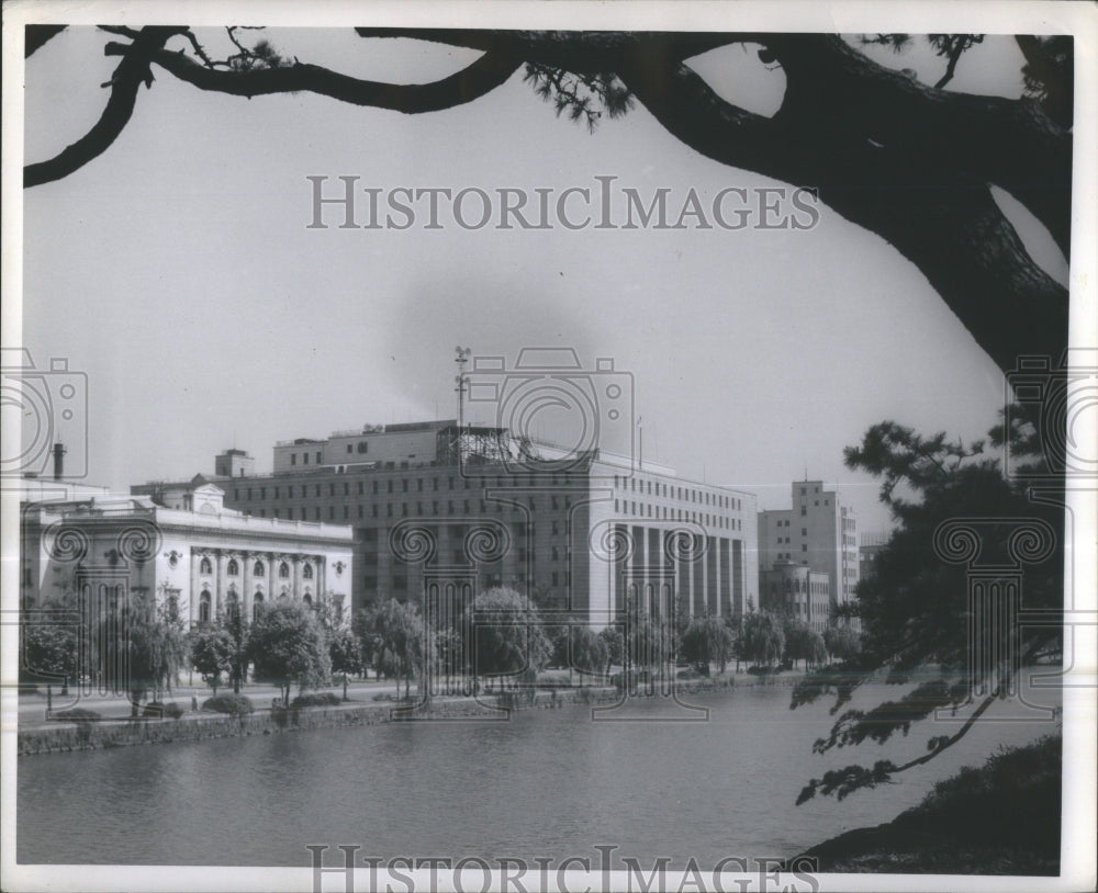 1946 Press Photo Dai Ichi Building Imperial Palace Park- RSA32775- Historic Images