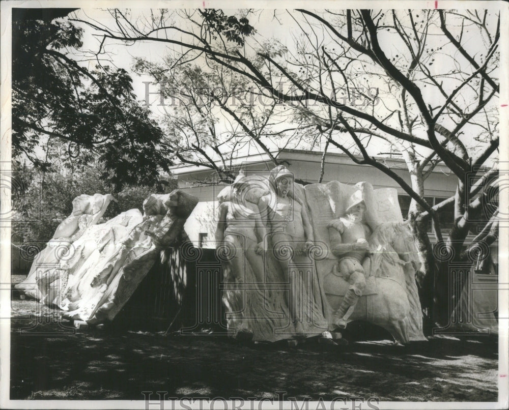 Undated Press Photo Bas-Relief sculptures- Historic Images