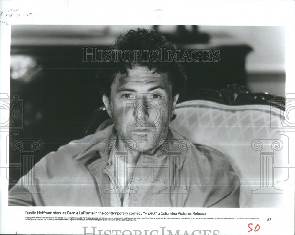 1992 Press Photo Dustin Hoffman Hero Movie Actor- RSA37989- Historic Images