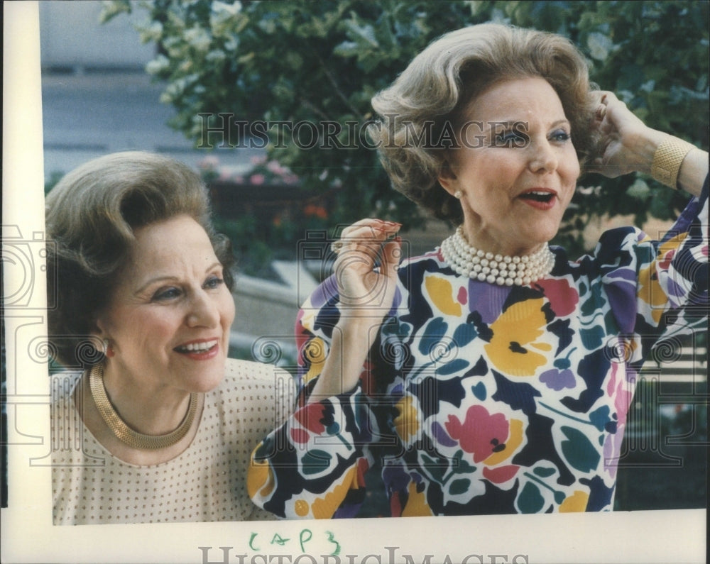 Press Photo Ann Landers Ruth Crowley Eppie Lederer icon- Historic Images