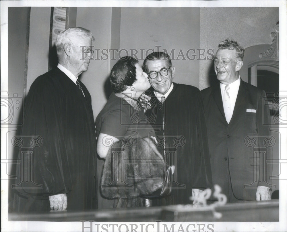 1958 Press Photo Induction-Federal Judge-Win Knoch-Appe- Historic Images