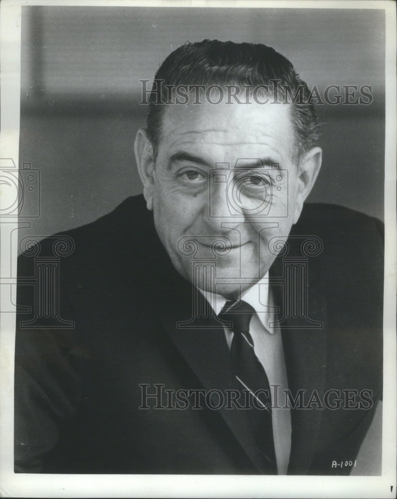 1968 Press Photo Guy Lombardo- RSA48457 - Historic Images