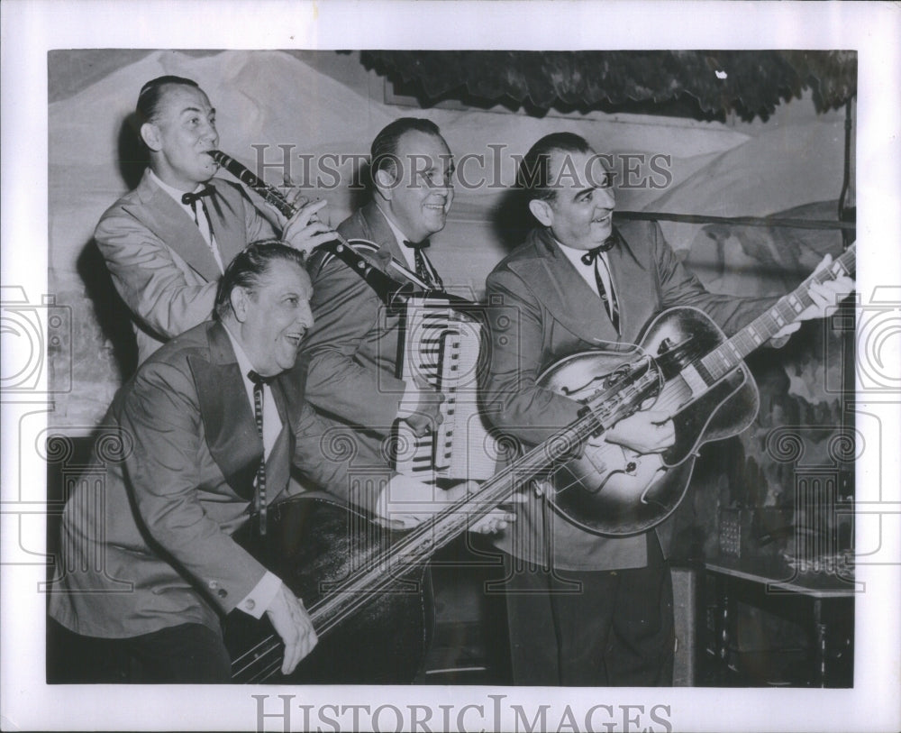 1956 Press Photo Entertainment MIdwest Bobby Kuhn Sun- Historic Images