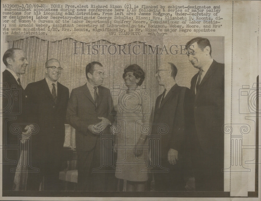 1969 Press Photo Richard Nixon Cabinet Designate Sub Ca- RSA50885- Historic Images
