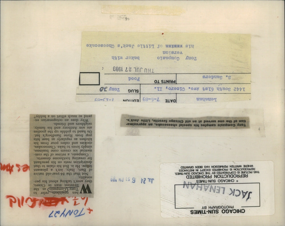 1989 Press Photo Little Jack's Cheesecake Tony Compasio - RSA52221