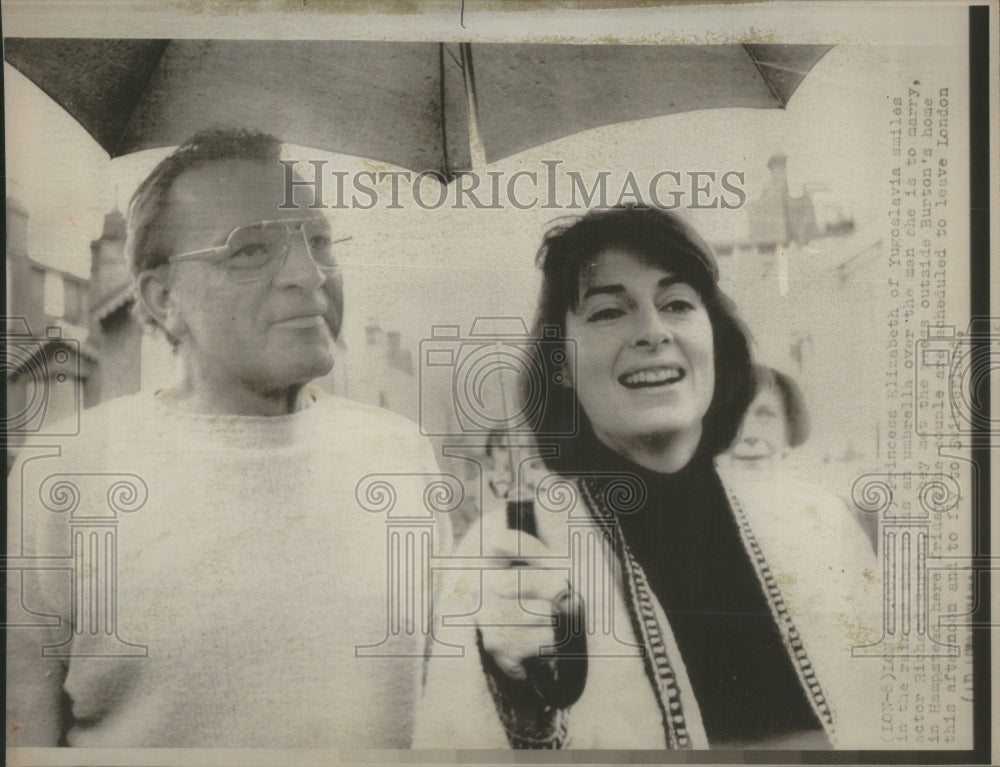 1974 Press Photo Princess Elizabeth Yugoslavia rain Umb- Historic Images