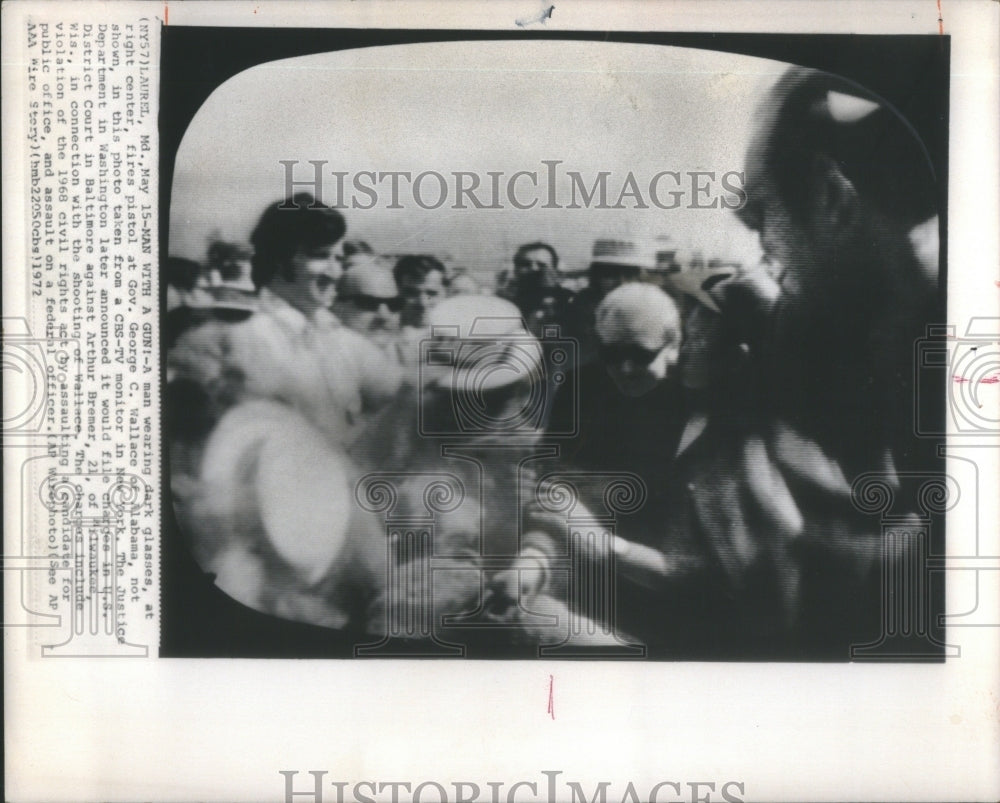 1972 Press Photo Wear Dark Glass George Wallace CBS TV- RSA54407- Historic Images