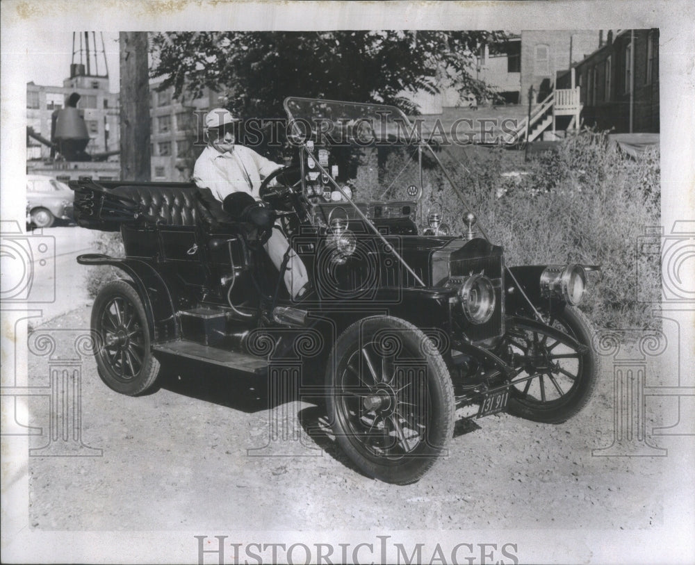 1955 Press Photo Bill Brockway In His 1910 Maxwell- Historic Images