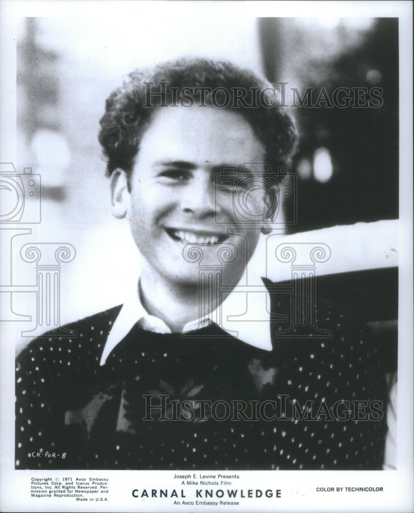 1971 Press Photo Art Garfunkel Carnal Knowledge Mike- RSA56965- Historic Images