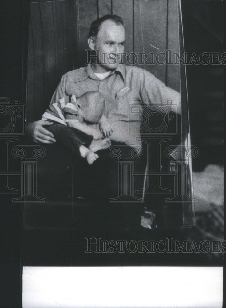 1974 Press Photo Thomas  Airport Pilot Tam Gail Goldthrope- Historic Images