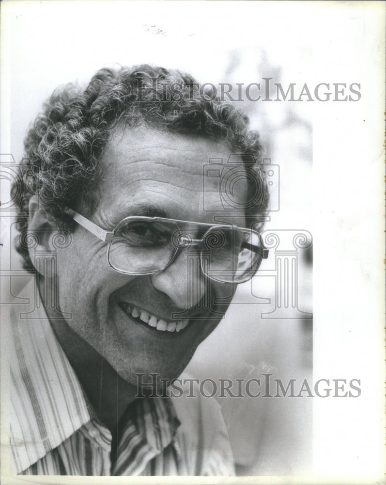 1983 Press Photo Law Professor Stephen Goldberg District court judge Marvin - Historic Images