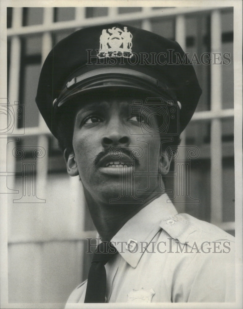 1975 Press Photo Dorian Harewood Program Foster Laurie- RSA58457- Historic Images