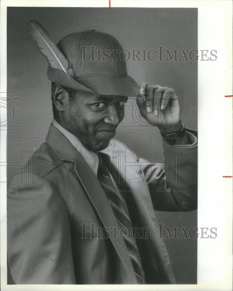 1984 Press Photo Aaron Freeman Comic Robin Hood Author- RSA58589- Historic Images