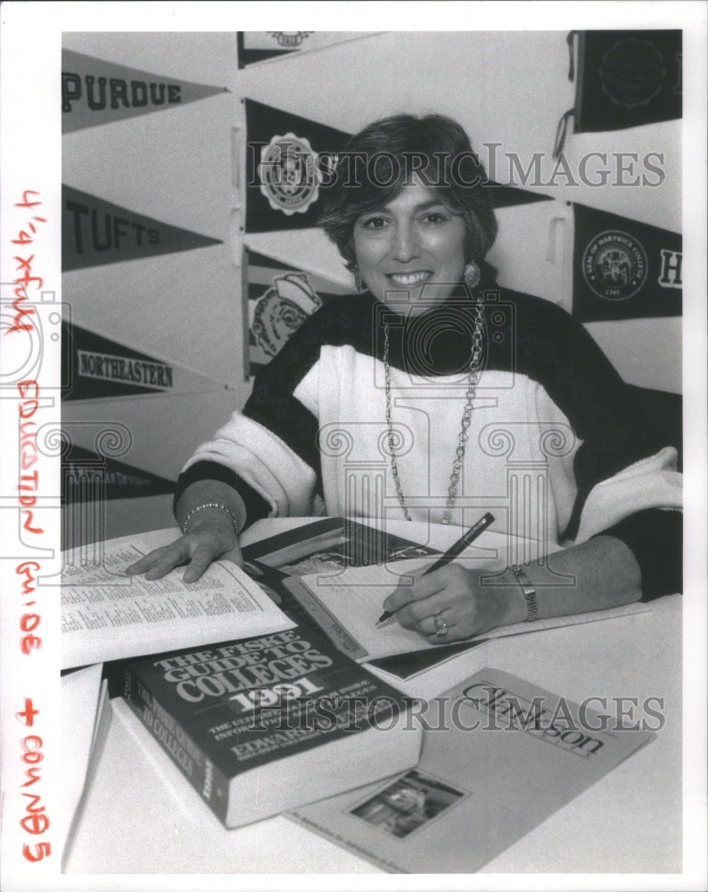 1991 Press Photo Harriet Gershman, Academic Counseling- RSA59535- Historic Images