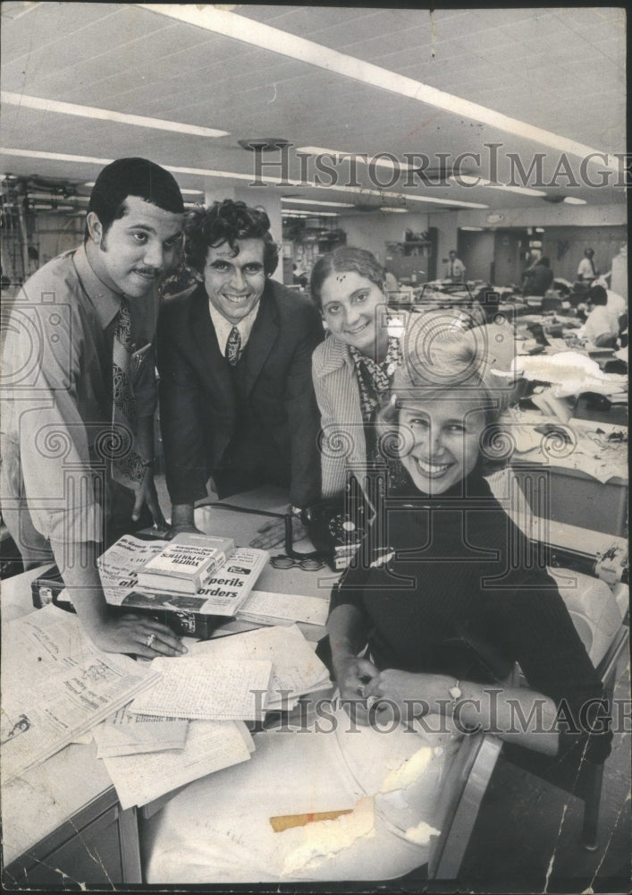 1972 Press Photo Keith Bromery Robert Hlady Edith Georgie Anne Geyer- RSA59585- Historic Images