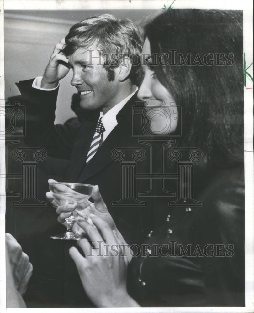 1969 Press Photo Allan Hunt Red White Blue Tie Flag Astor- RSA59995- Historic Images