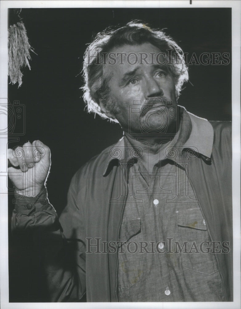 1974 Press Photo Howard Buff portray police sergeant Trail- RSA60039- Historic Images