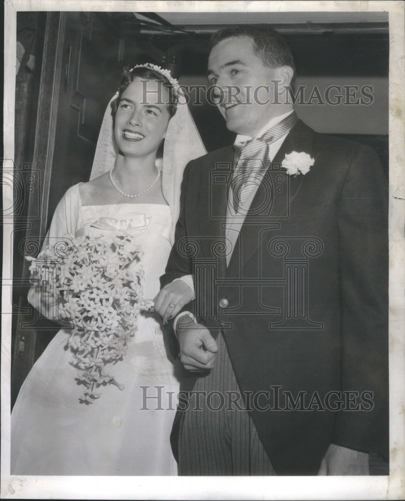 1957 Press Photo Mrs Peter Carney Martian Galitzine Miss- RSA60277- Historic Images