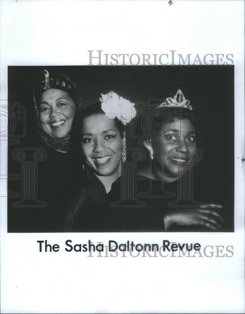 1985 Press Photo Sasha Dalton New Year Rick Cafe American Backstage Revue- Historic Images