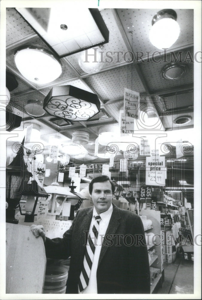 Press Photo Jim Gee President Gee Lumbar Company Lumber Manufacturing Company- Historic Images