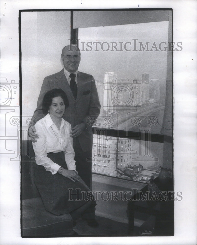 1975 Press Photo Apartment Mr Mrs Max Glendel Cheunt- RSA63143- Historic Images