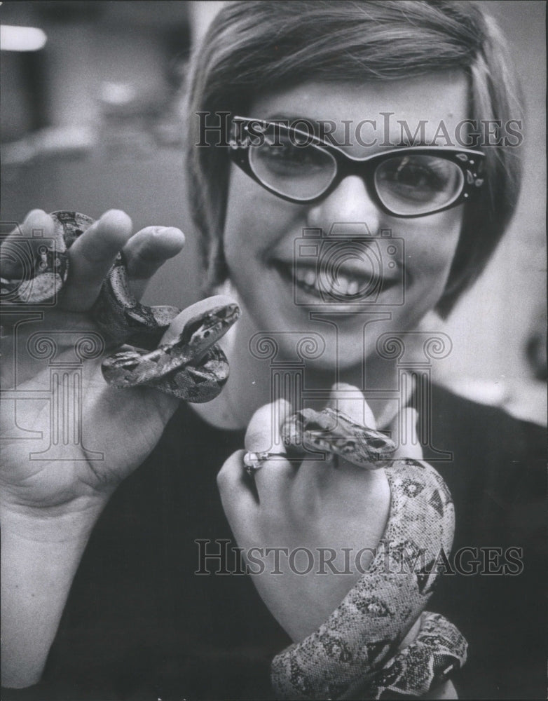 1969 Press Photo Sherry Leonard operates animal wholesale business- RSA67245- Historic Images