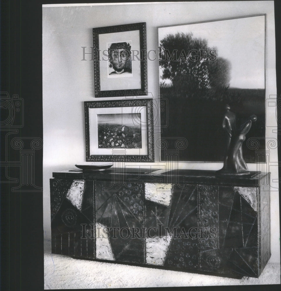 1970 Press Photo Paintings, Sculpture Merrill Chase Living Room- Historic Images