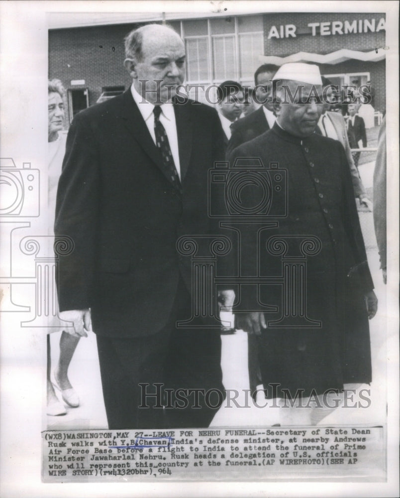 1964 Press Photo Rusk Chavan Andrews air force Nehru India- RSA68785- Historic Images