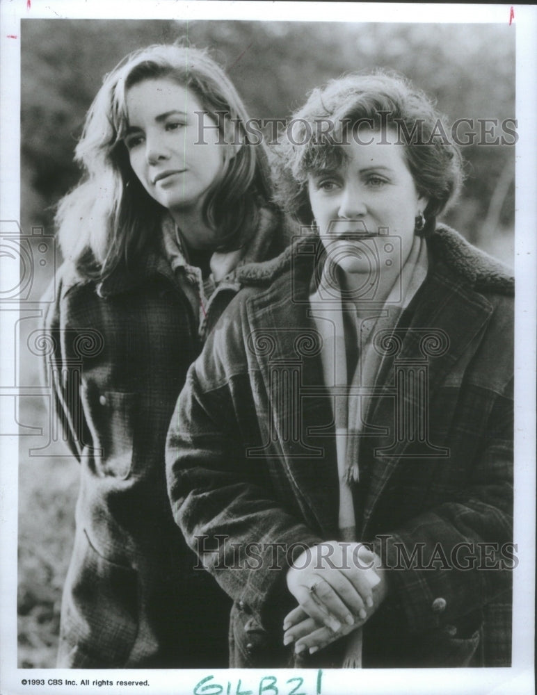 1993 Press Photo Melisa Gilbert Patty Duke Program Family Strangers- RSA68947- Historic Images