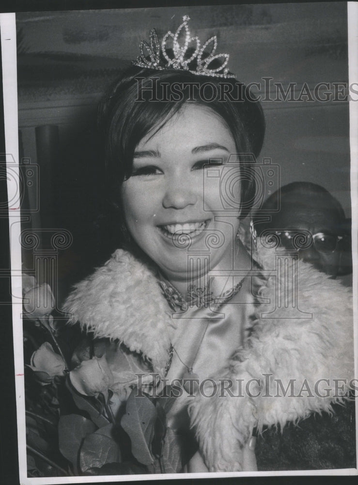 1967 Press Photo Carol Ching Sterling Morton College Oriental Beauty Contest- Historic Images
