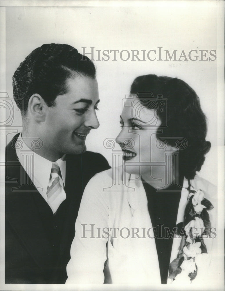 Press Photo Actress Frances Knight Husband Wide World- RSA71305- Historic Images