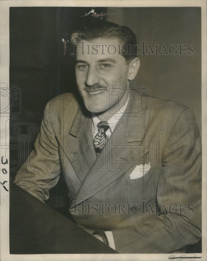 1944 Press Photo Judge Rudolph Desort criminal Court defense attorney Krause- Historic Images