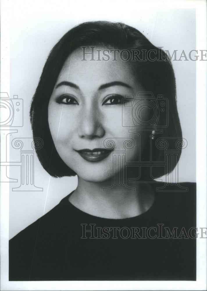 1977 Press Photo Tiffani Kim Chicago Fashion Designer- RSA74975- Historic Images
