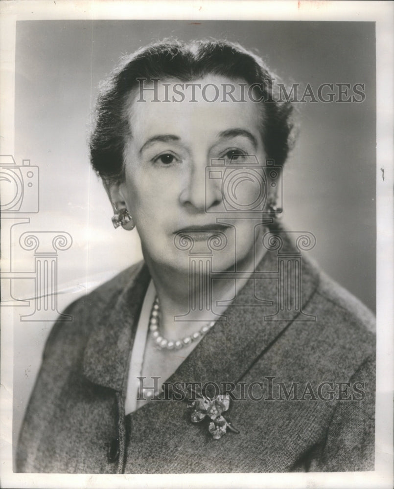 1961 Press Photo Rose Laird Cosmetologist Chicago Keratin- RSA75433- Historic Images