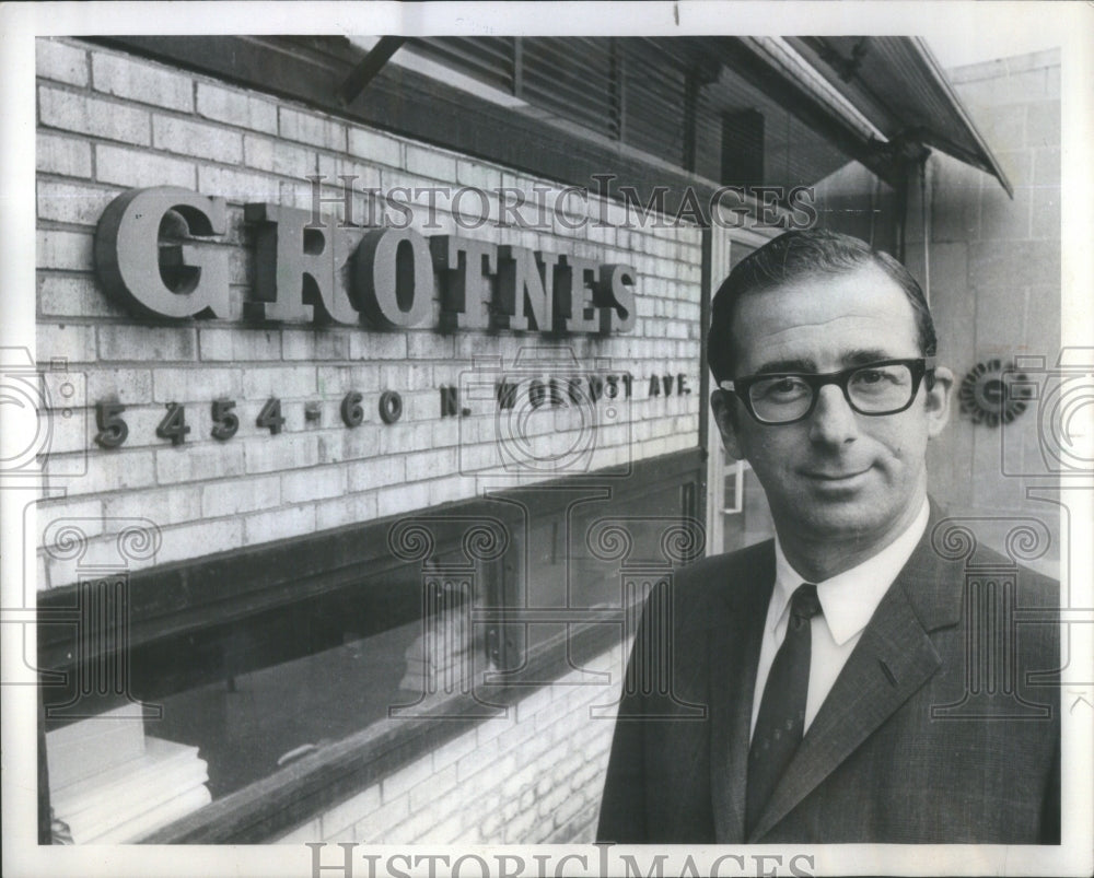 1968 Press Photo Sidney Katz Grotnes Machine Works Inc. nland Steel Co.- Historic Images