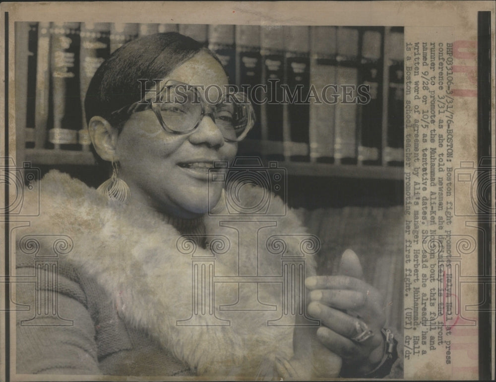 1976 Press Photo Boston promote Helyn press conference Muhammad Ali-Keri Herbert- Historic Images