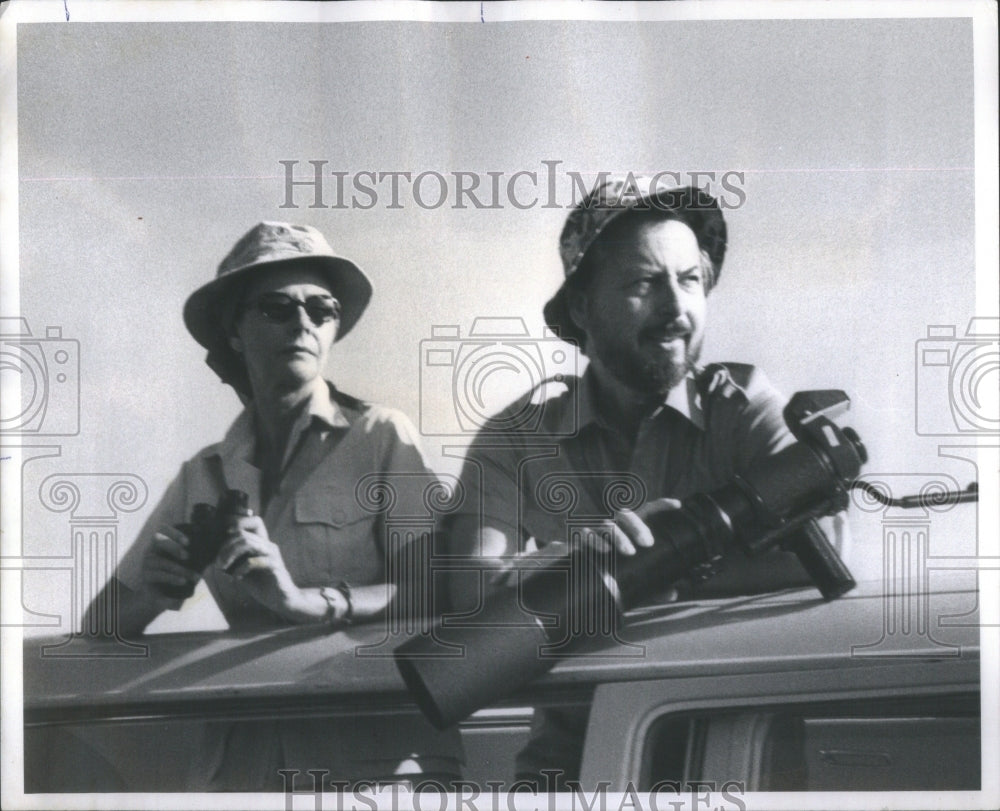 1974 Press Photo Gene Jones Natalie Karamoja Arctic African Australia China- Historic Images