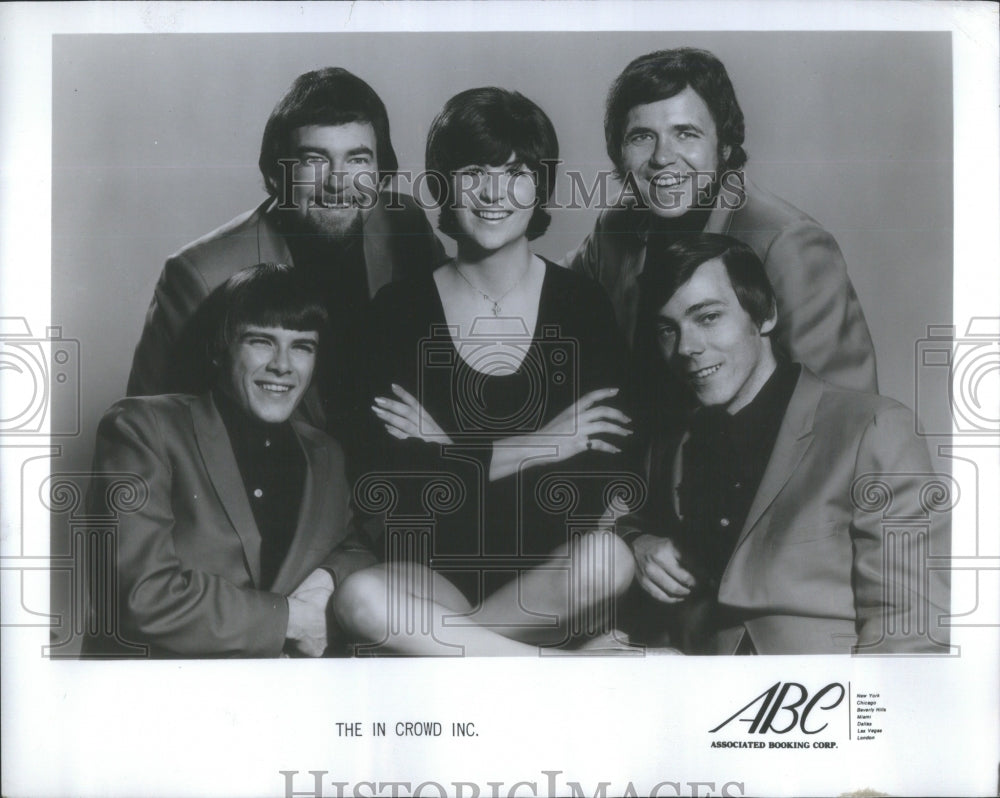 1970 Press Photo Crowd Ed Chance John Damitio Linda Shorell Ron Sebastian Tony- Historic Images