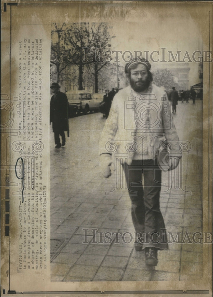 1971 Press Photo David Johnson Tacoma Washington Paris France Street- RSA79833- Historic Images