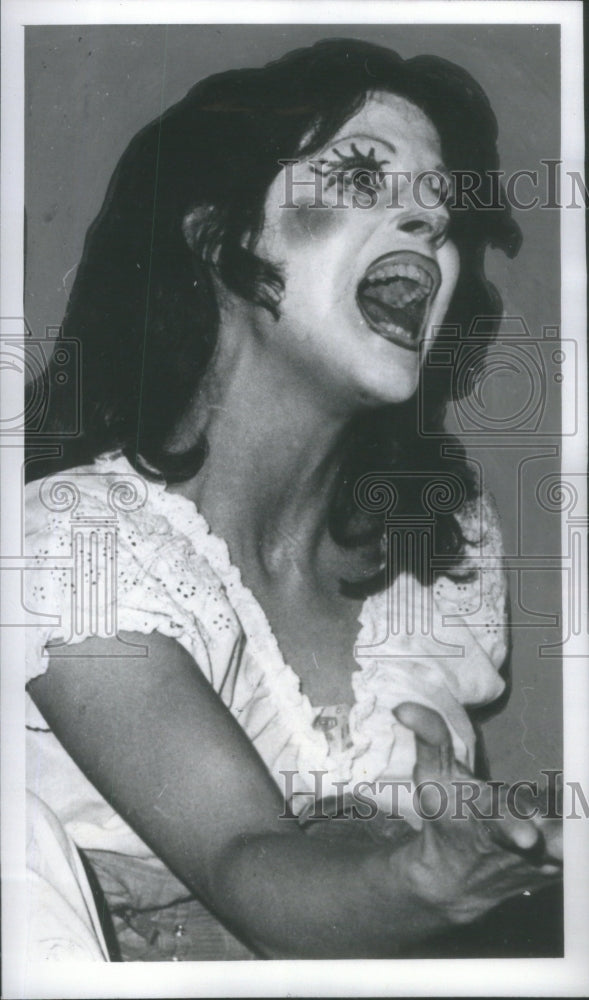 1976 Press Photo Mari-Gray Jobes Theater Play Actress- RSA80339- Historic Images