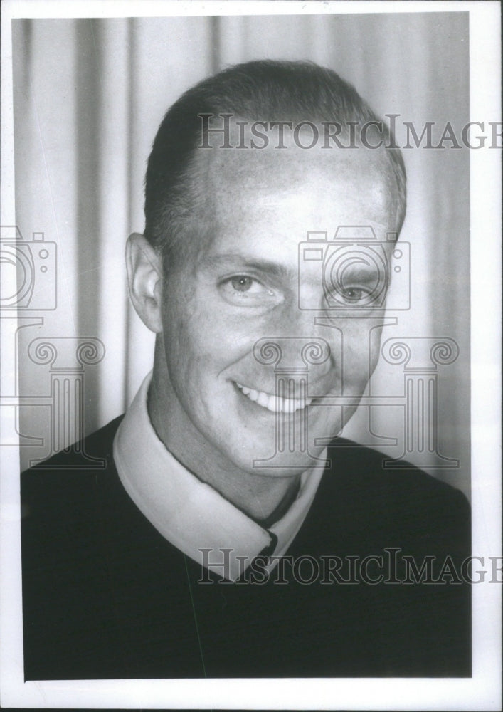 1962 Press Photo Father-John Hergenreder-Ordain Catholic Priest Mission Chapel - Historic Images