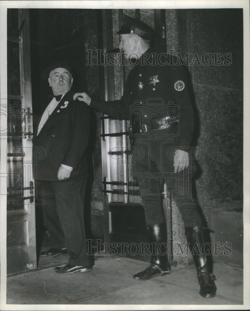 1940 Press Photo Mervin Horsman Connelly Champion gate crasher One eye - Historic Images