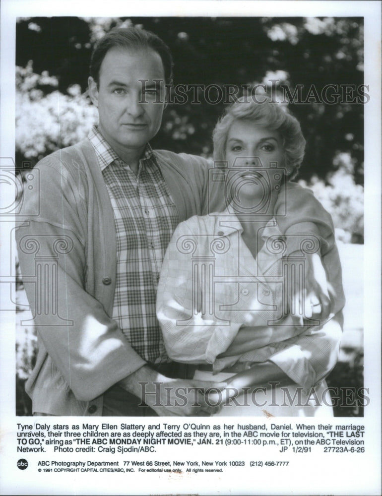 1991 Press Photo Actors Tyne Daley And Terry O&#39;Quinn Star In &quot;The Last To Go&quot;- Historic Images