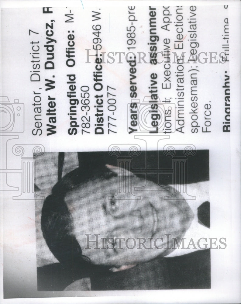 1989 Press Photo Museum Official-Decline Charge-Against Senator Walter Dudcyz - Historic Images