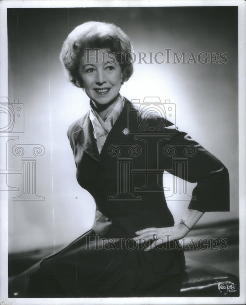 1975 Press Photo Brenda Forbes American Stage &amp; Film Actress- RSA86971- Historic Images