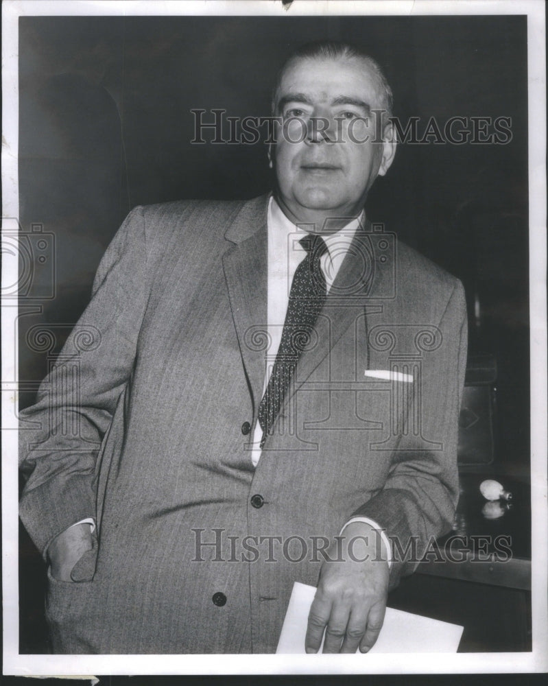 1957 Press Photo Bill QuinnCase Grand Casimir Griglik Sanitary- RSA91111- Historic Images