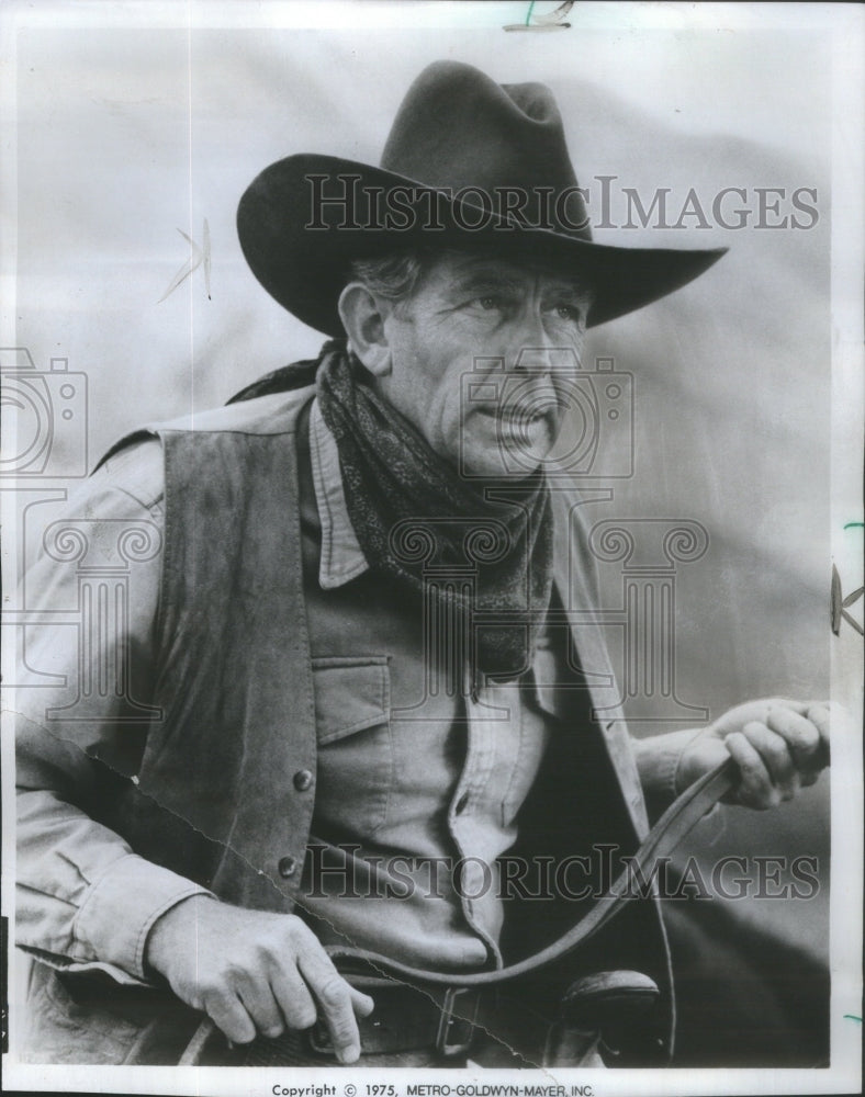 1975 Press Photo Hearts Of The West Film Actor Griffith Cowboy Costume- Historic Images