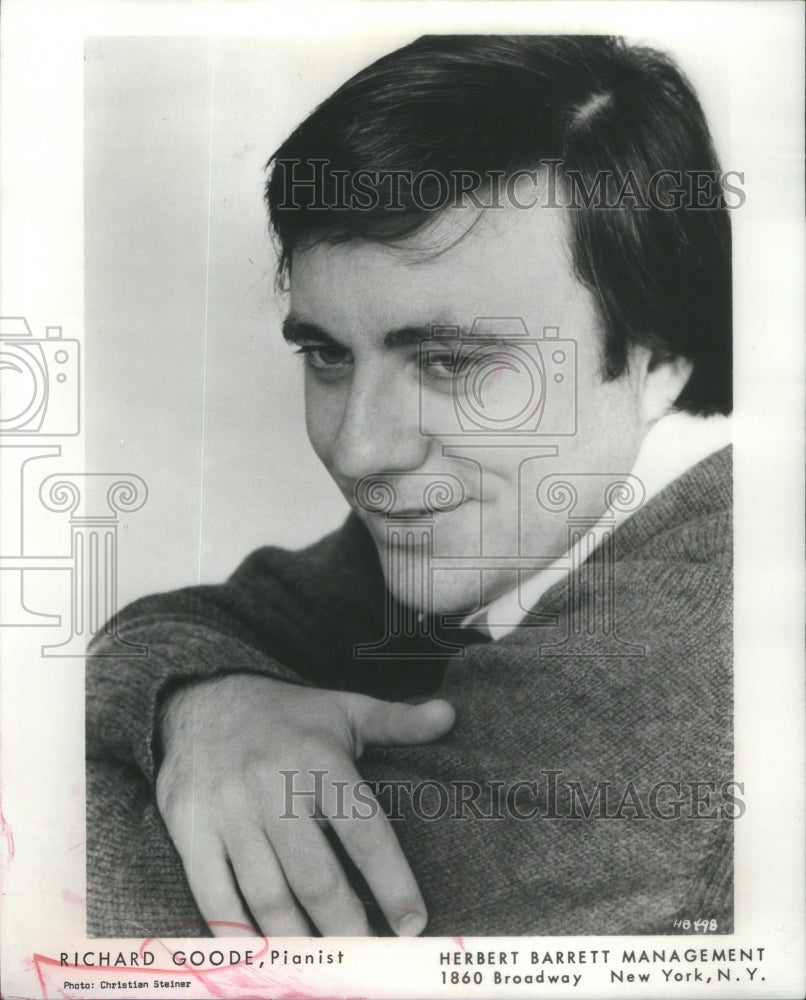 1976 Press Photo Pianist Richard Goode Profile Portrait- RSA92467- Historic Images