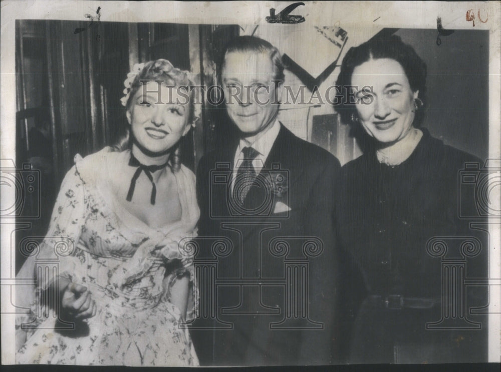 1950 Press Photo Actress Celeste Holm With The Duke And Duchess Of Windsor- Historic Images