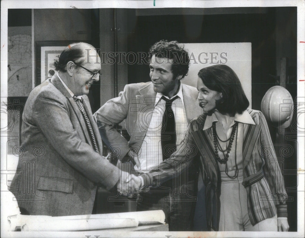 1974 Press Photo Valeria Harper, David Groh, Bill Zukert "Rhoda"- Historic Images